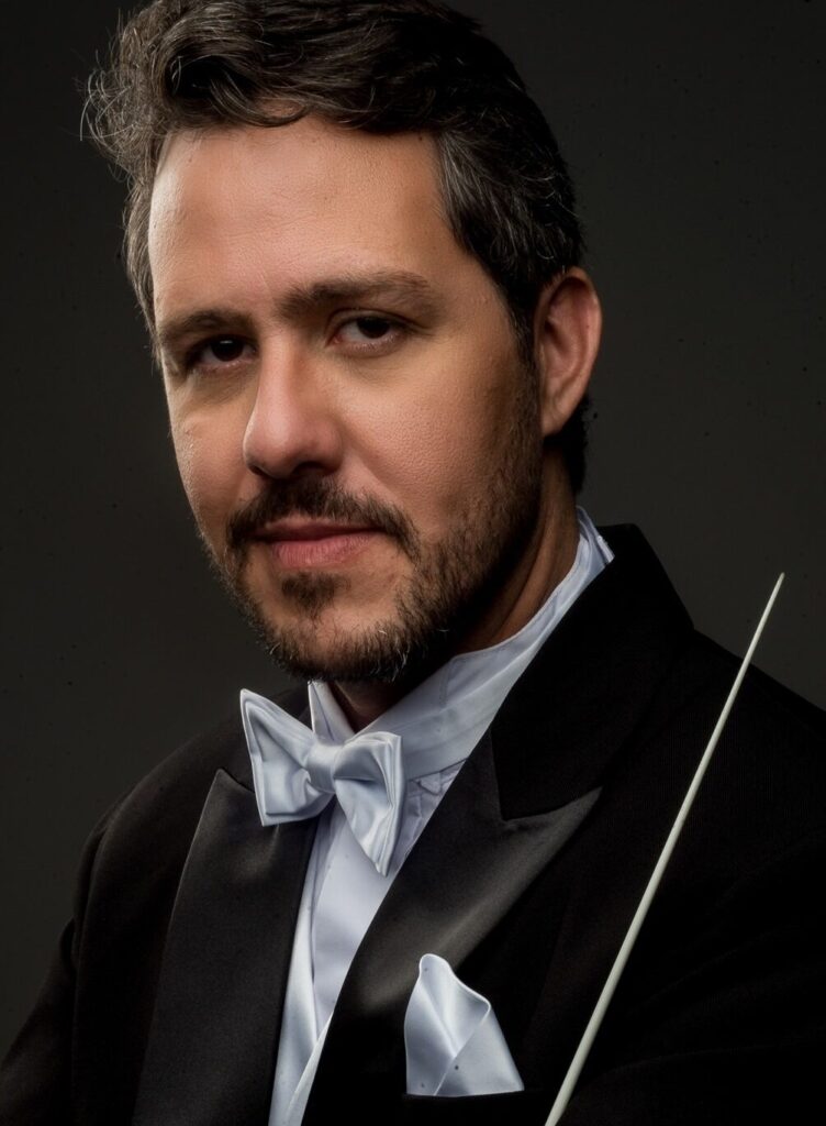 prof_andre-dos-santos-e1725914516640-752x1024