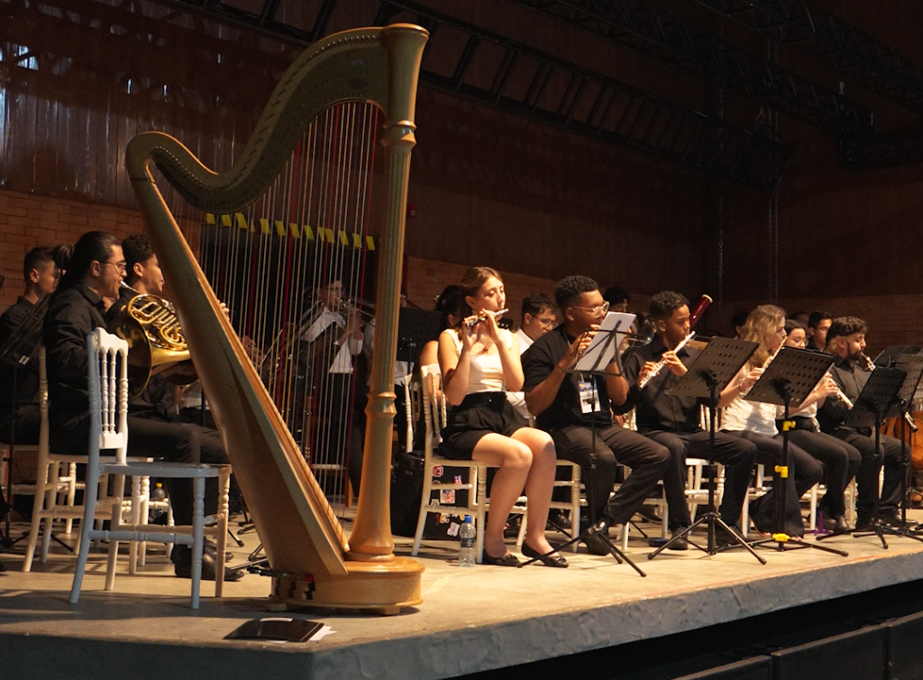 Noite de celebração da ópera e concerto de orquestra no Rio da Luz: confira a programação do FEMUSC nesta sexta, 16 